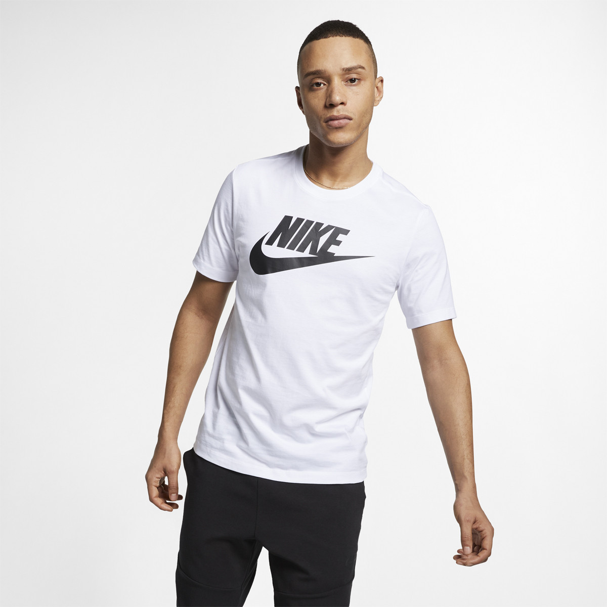 Tee-Shirt Nike Sportswar Blanc
