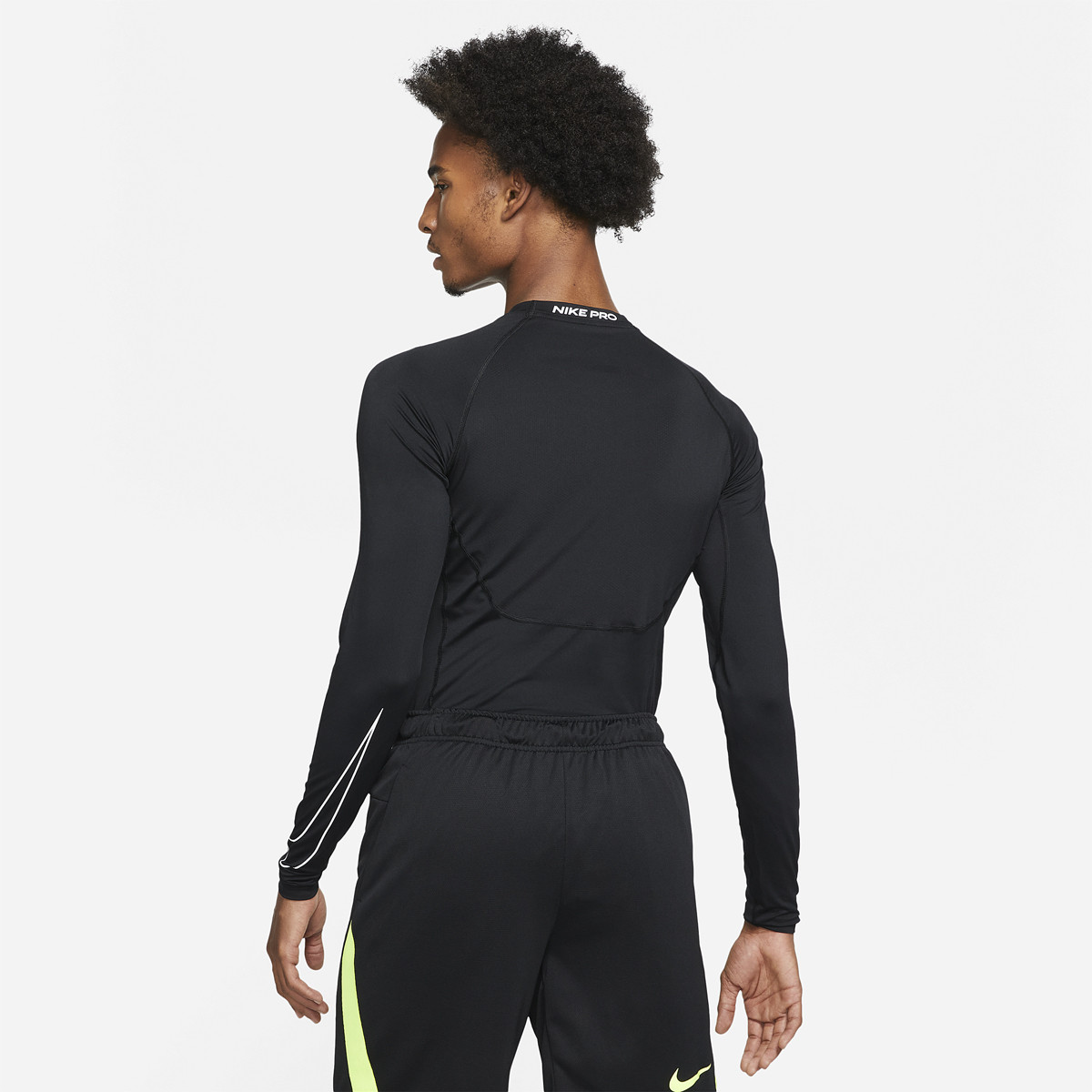 T shirt Nike Pro Dri Fit Tight Manches Longues T shirt Tennis Achat