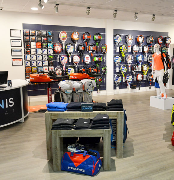 Interieur magasin Tennis Achat